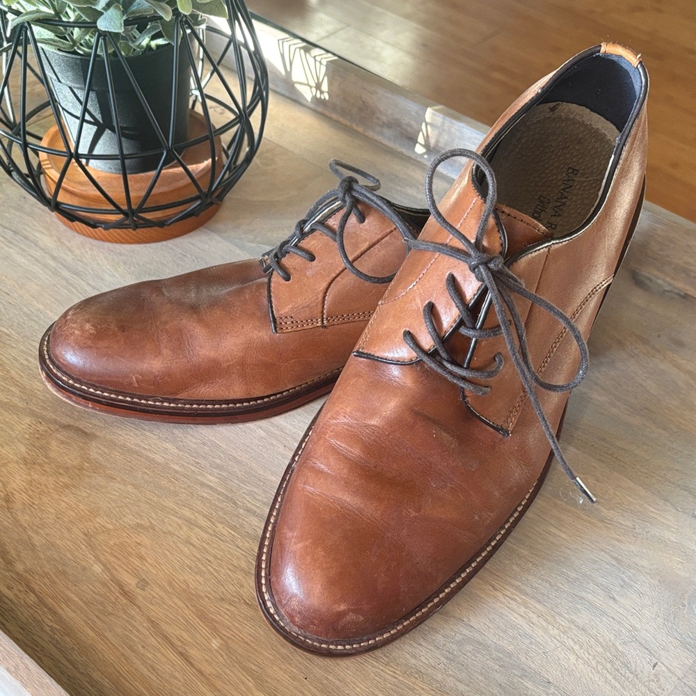Banana Republic Men's Tan Leather Oxfords